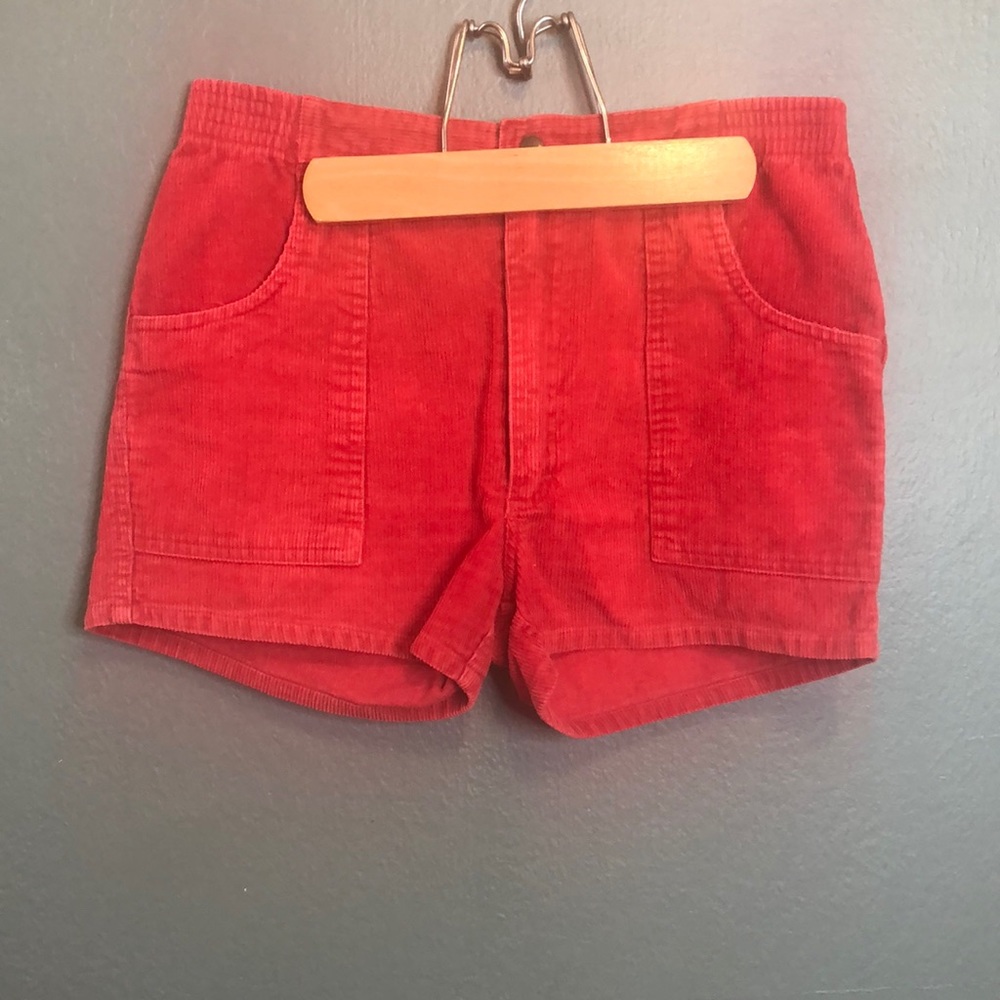 VINTAGE NEU CORDUROY SHORTS